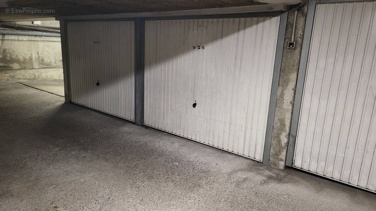 Parking à ANTIBES
