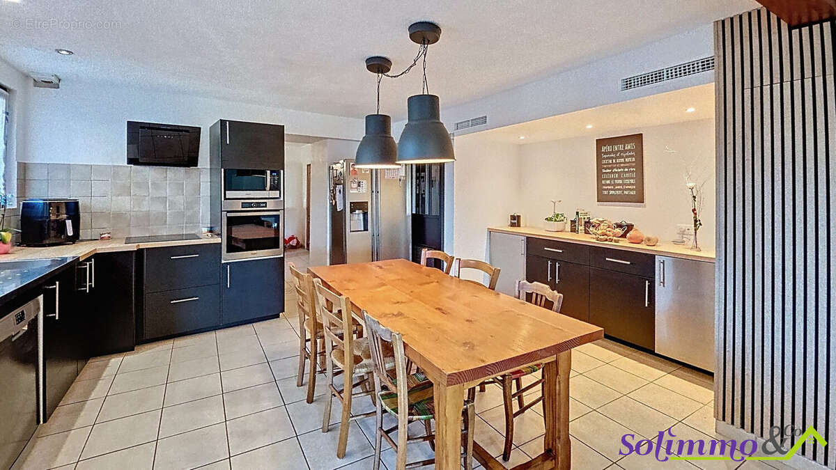 Maison à LES ABRETS