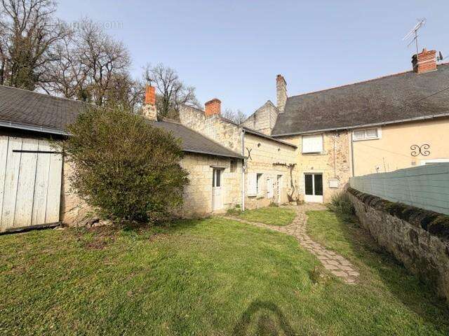 Maison à LONGUE-JUMELLES