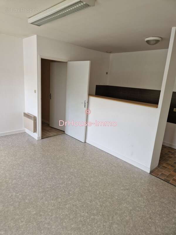 Commerce 91 m² à Poitiers  - photo 32
