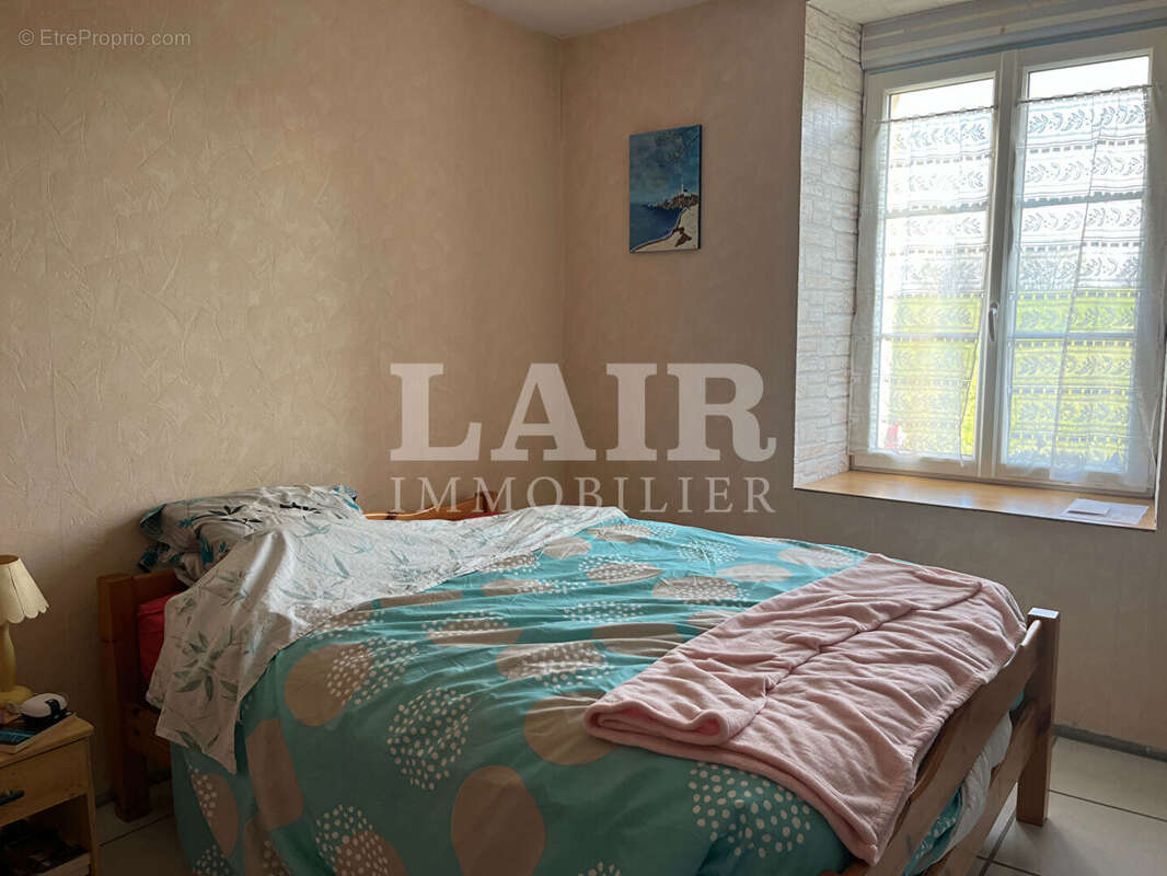 Maison à LE MELE-SUR-SARTHE