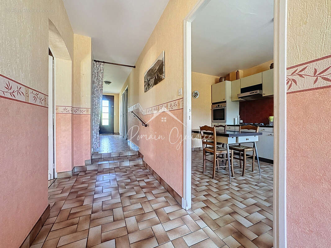 Maison f4 95 m2 sur le causse noir - photo 5