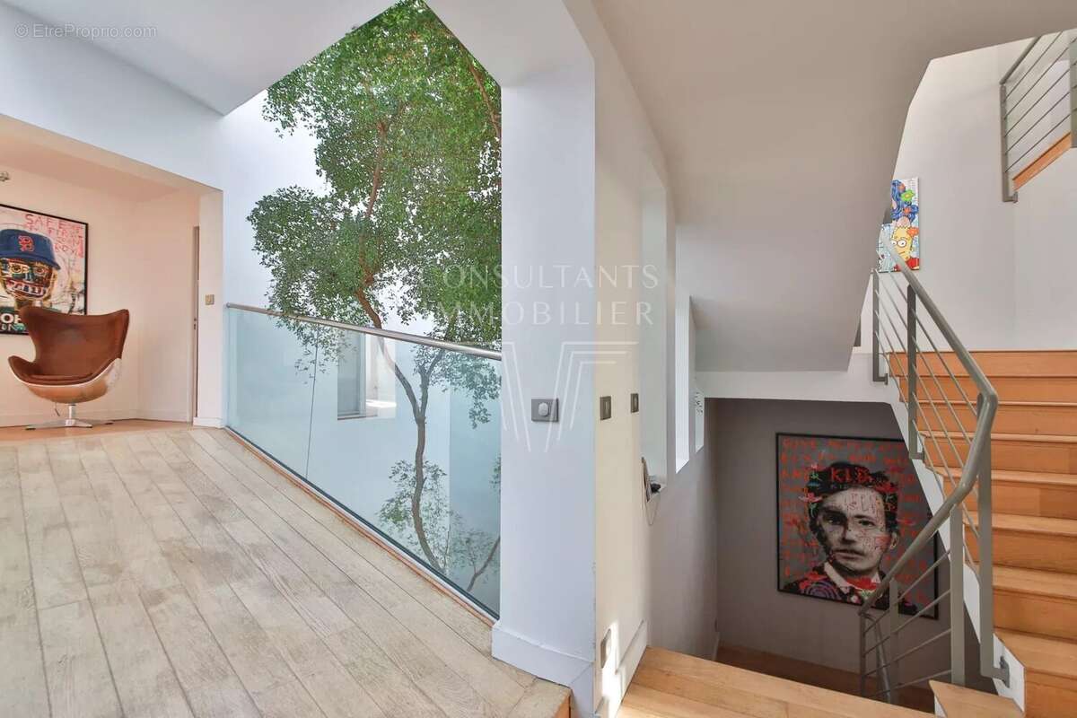 Maison à ISSY-LES-MOULINEAUX