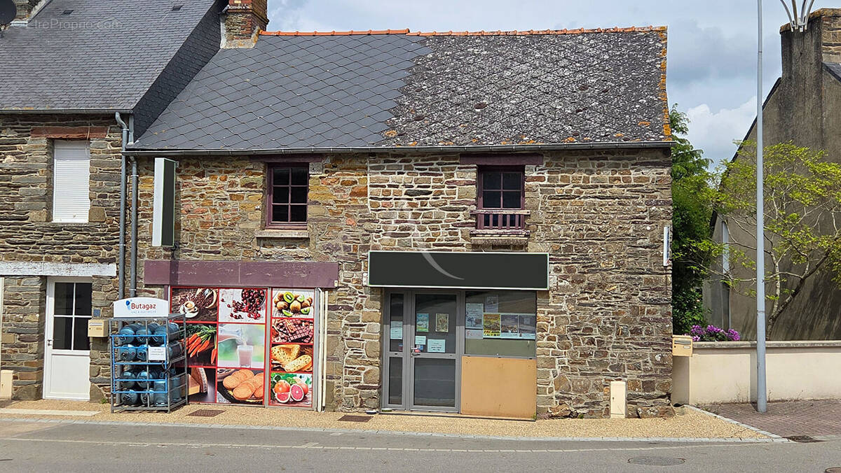 Commerce à NEANT-SUR-YVEL