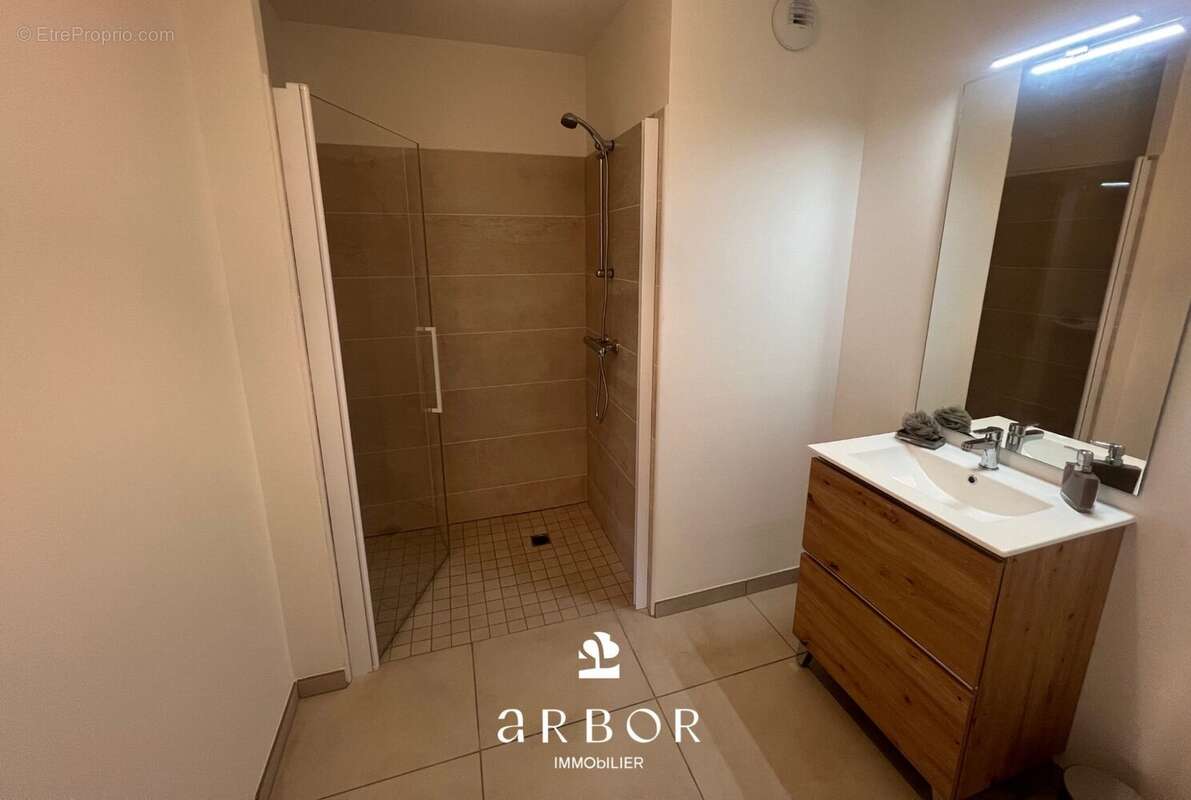 Appartement à MONDEVILLE