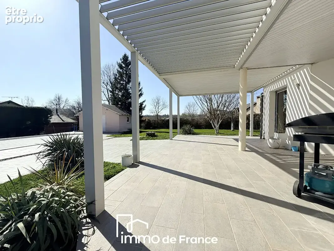 Maison Le Monastere 6 pièce(s) 127 m2 - photo 2