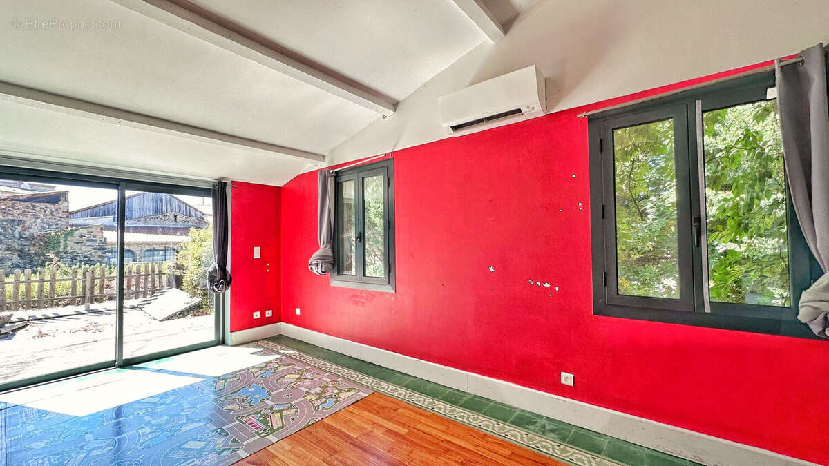Maison 140m² à saint-georges-sur-allier - photo 12