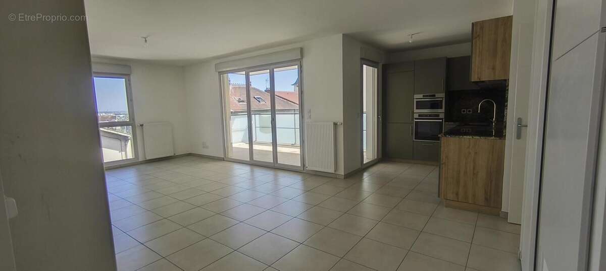 Photo 3 - Appartement à CALUIRE-ET-CUIRE