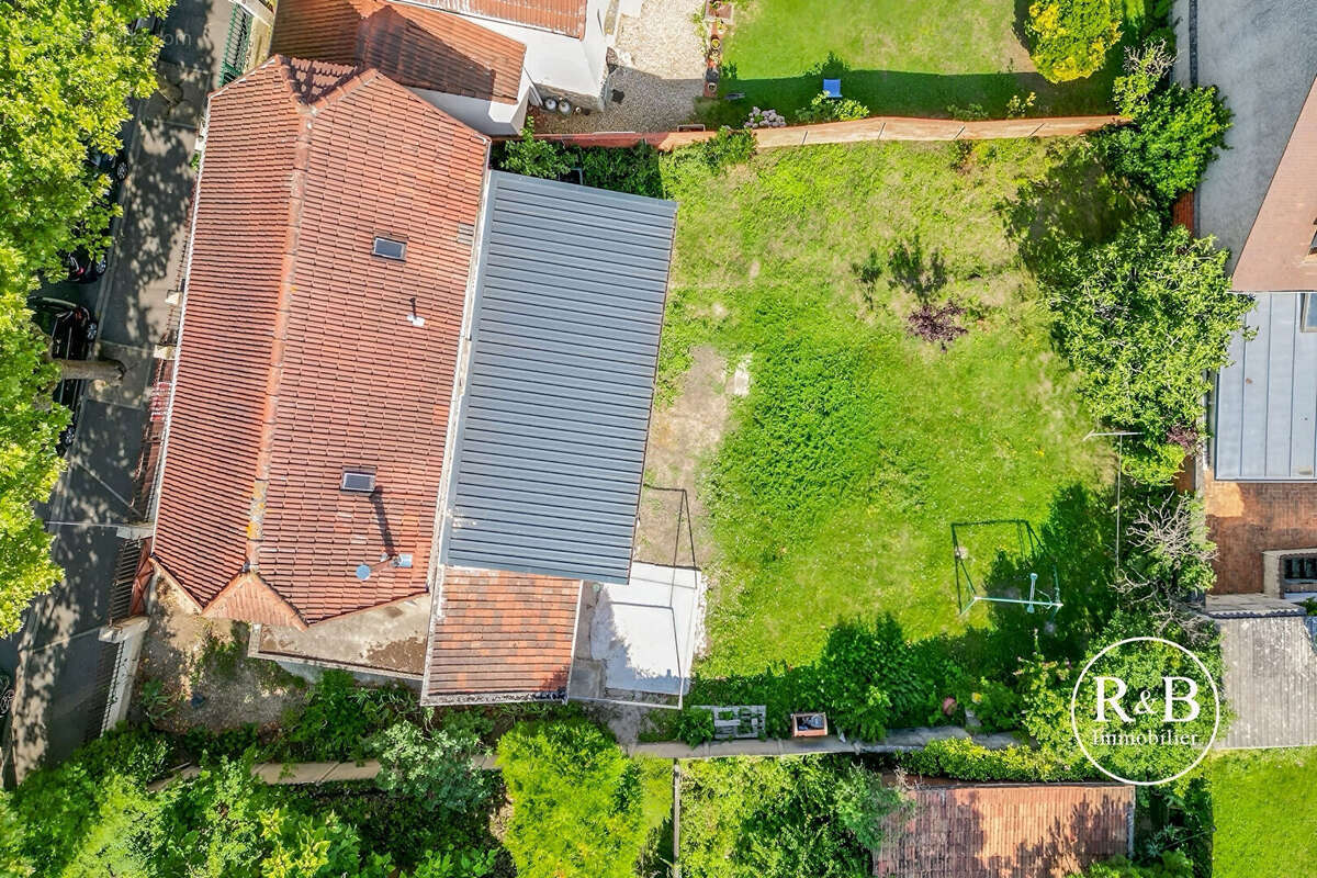 Maison à LES CLAYES-SOUS-BOIS