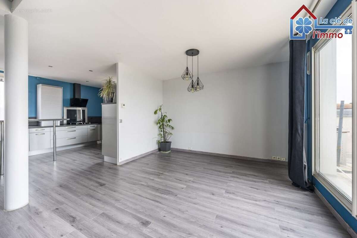 Appartement à MOISSY-CRAMAYEL