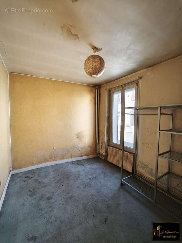 Maison à SAINTE-MESME