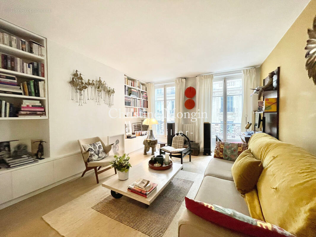 Appartement à NEUILLY-SUR-SEINE