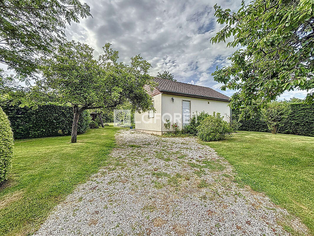 Maison à ECHALOU