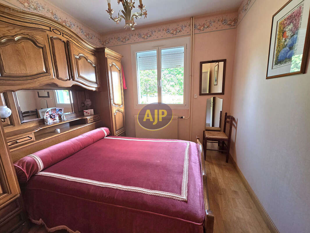 Maison à MARSAC-SUR-DON