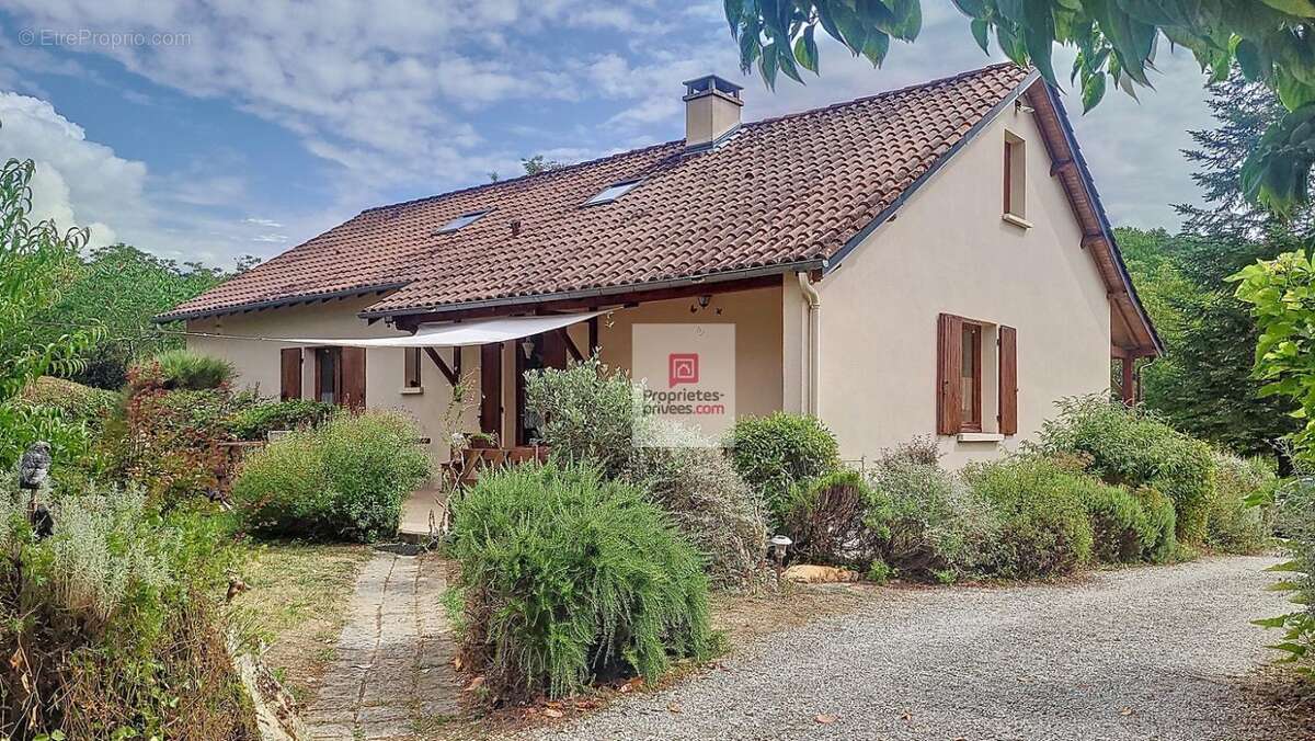Maison à MONTIGNAC