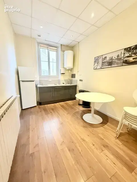Toulon haute ville - local professionnel - bureaux 7 pieces - 165m2 - photo 9