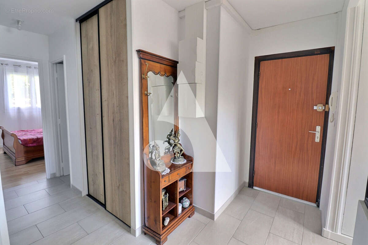 Appartement à FREPILLON