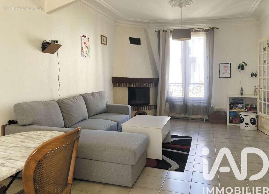 Photo 2 - Maison à GAGNY