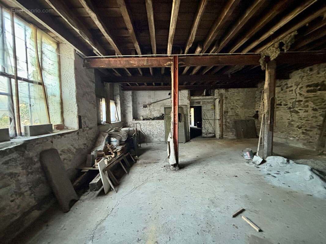 Appartement à SAINT-LEONARD-DE-NOBLAT