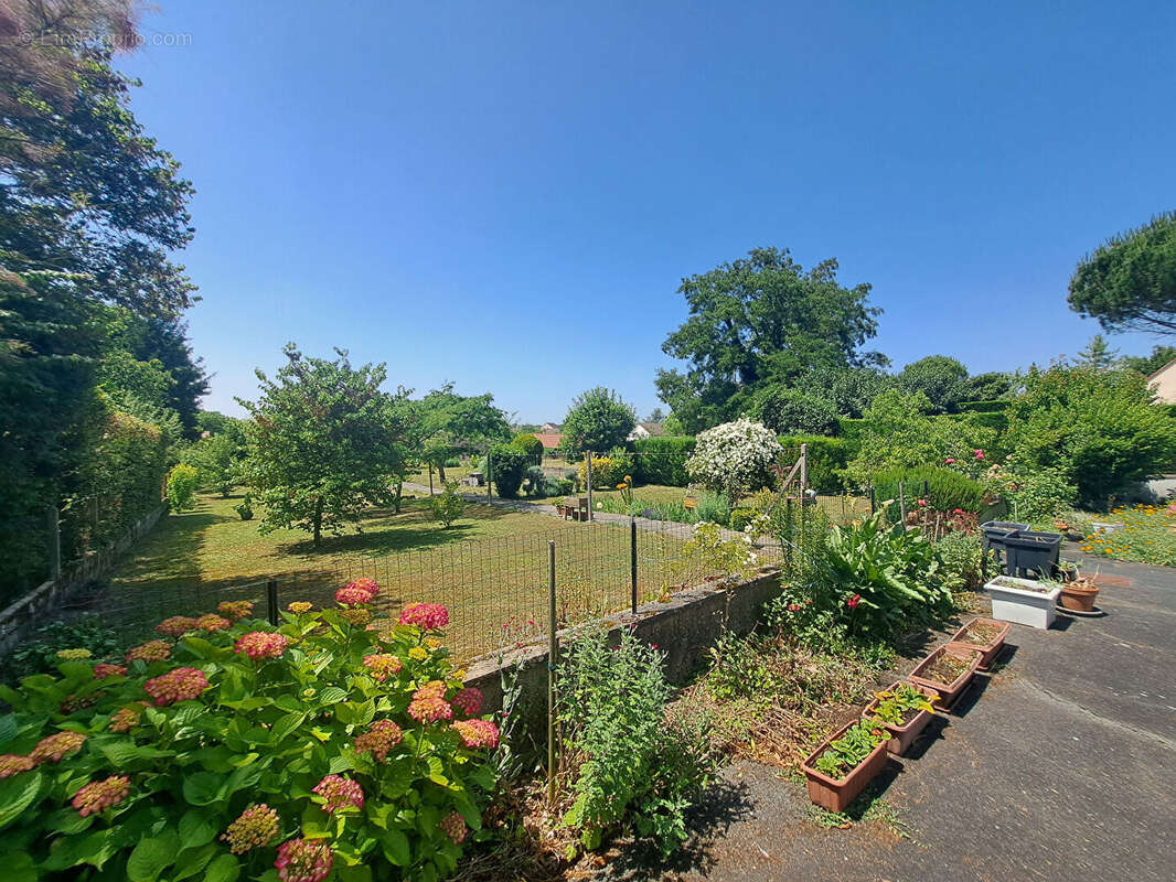 Maison à CHATELLERAULT