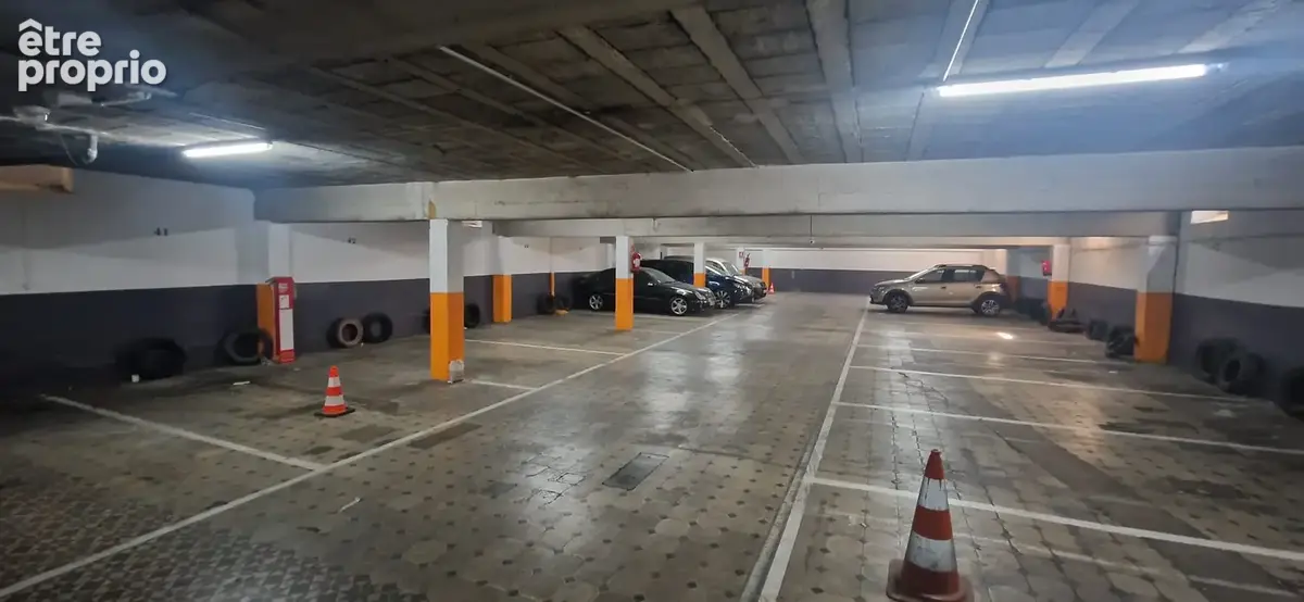 Fonds de commerce parking   emplacement exceptionnel - photo 2