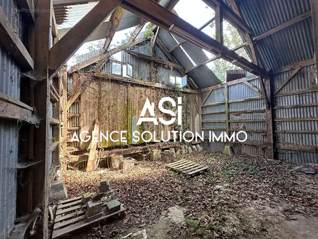 Commerce à CHATILLON-EN-VENDELAIS