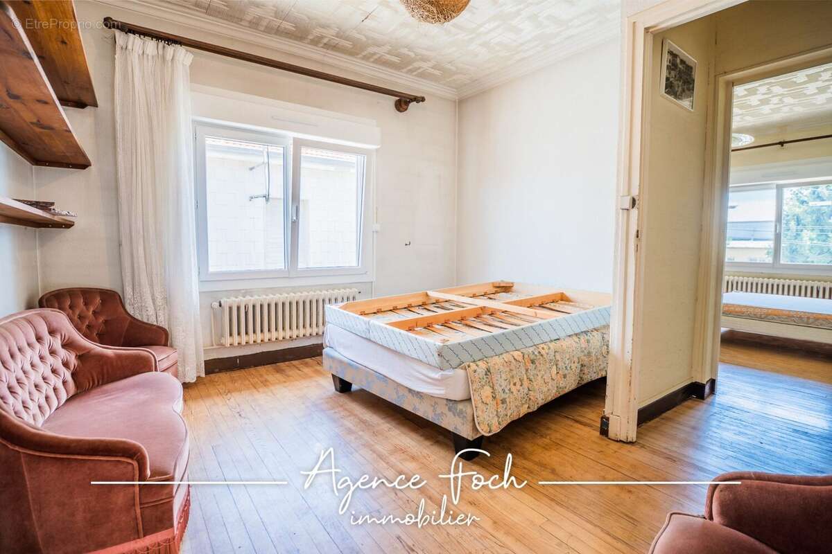 Maison 129 m² à Tarbes  - photo 7