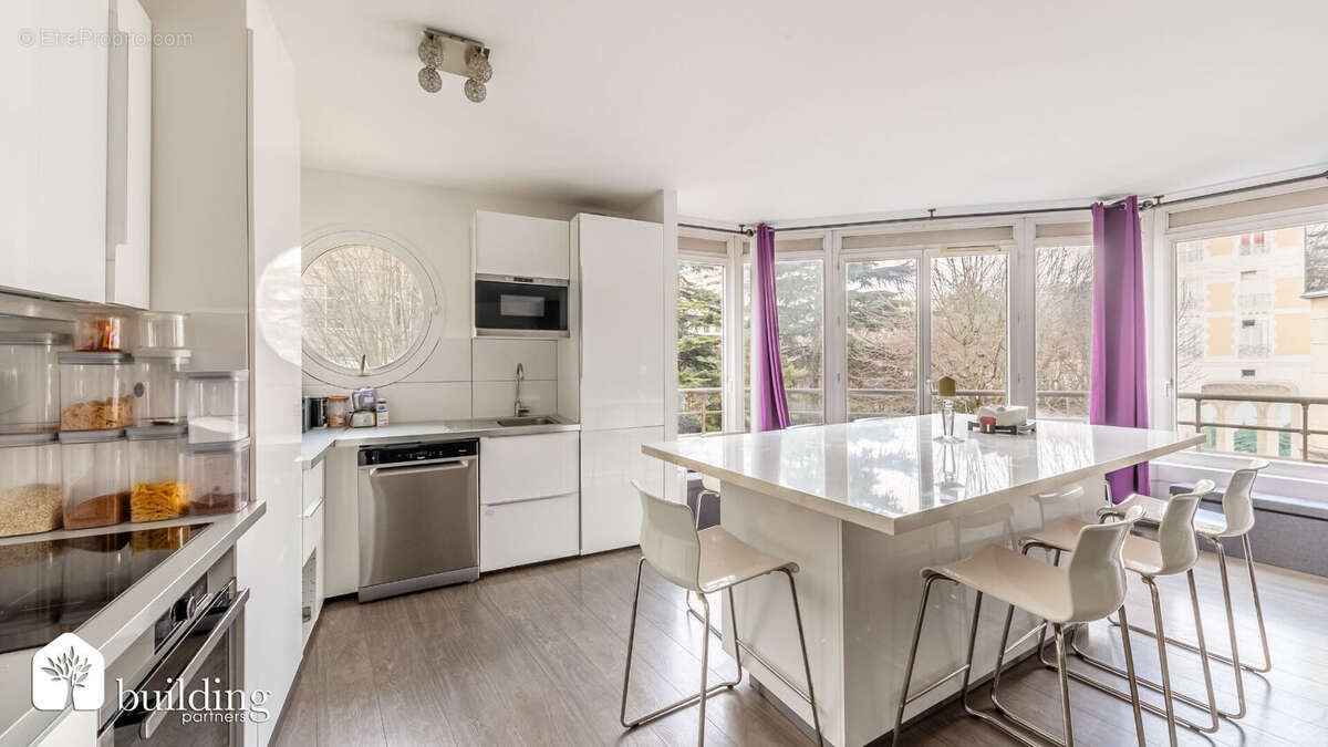 Levallois-Perret Parc de la Planchette - Appartement 3 pièces de 72.83 m² avec balcons - photo 4
