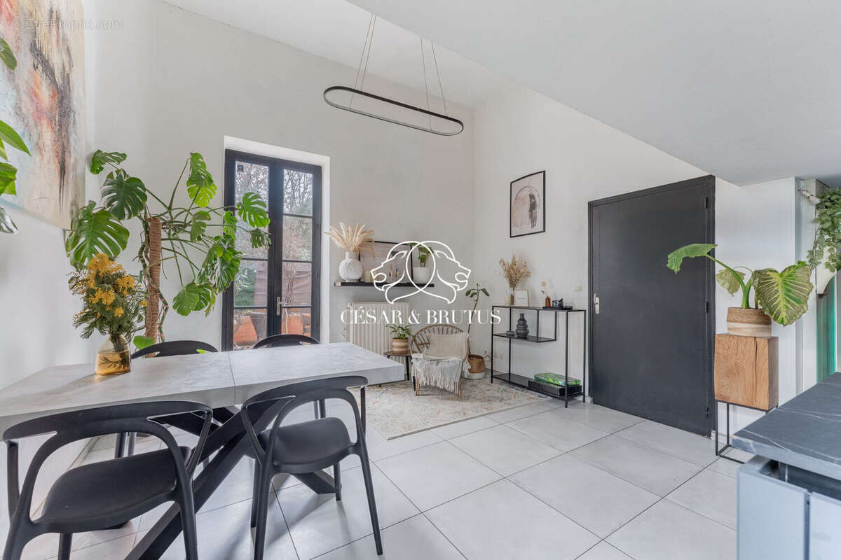 Appartement à LYON-9E
