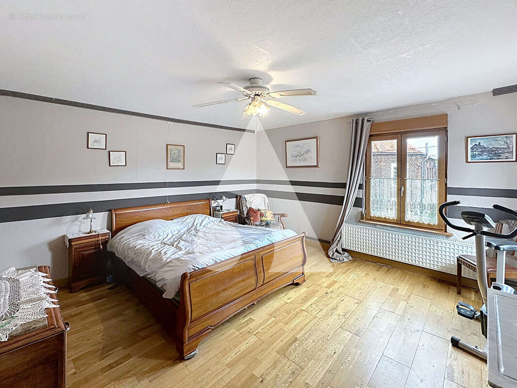 Maison à BRUILLE-SAINT-AMAND