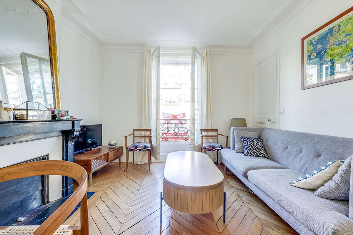Appartement à PARIS-18E