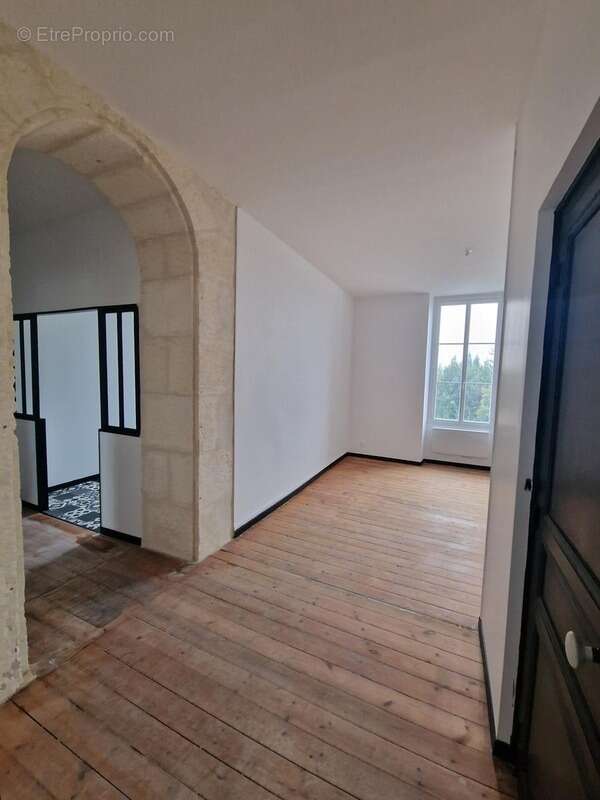 Maison à SAINT-JEAN-D&#039;ANGELY