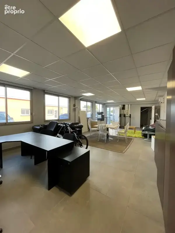 Bâtiment professionnel de 560m2 - photo 2