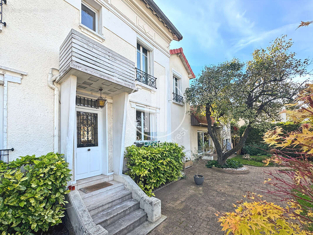 Maison à RUEIL-MALMAISON