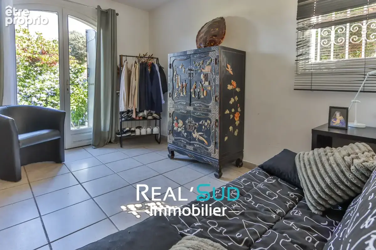Sormiou, belle maison 5 pièces avec piscine - photo 11