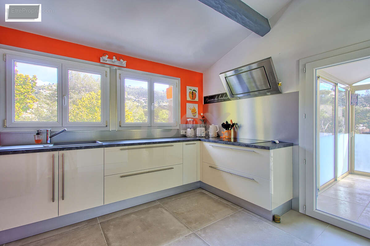 Maison à CARQUEIRANNE