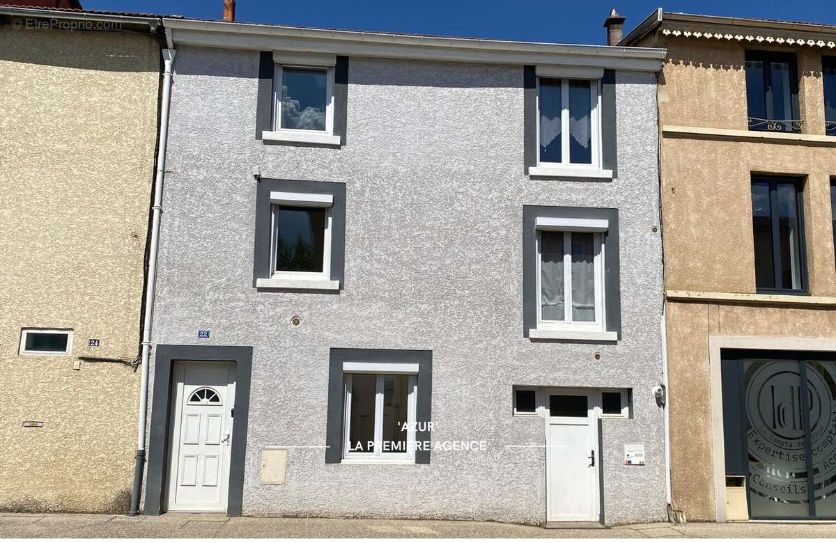 Maison à PONTCHARRA-SUR-TURDINE