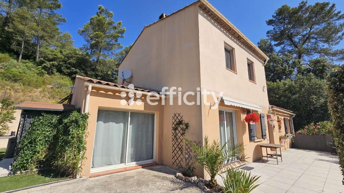 Maison à TARADEAU