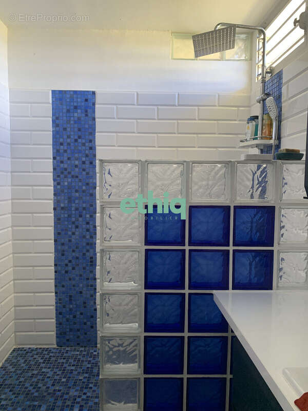 Maison à PETIT-BOURG