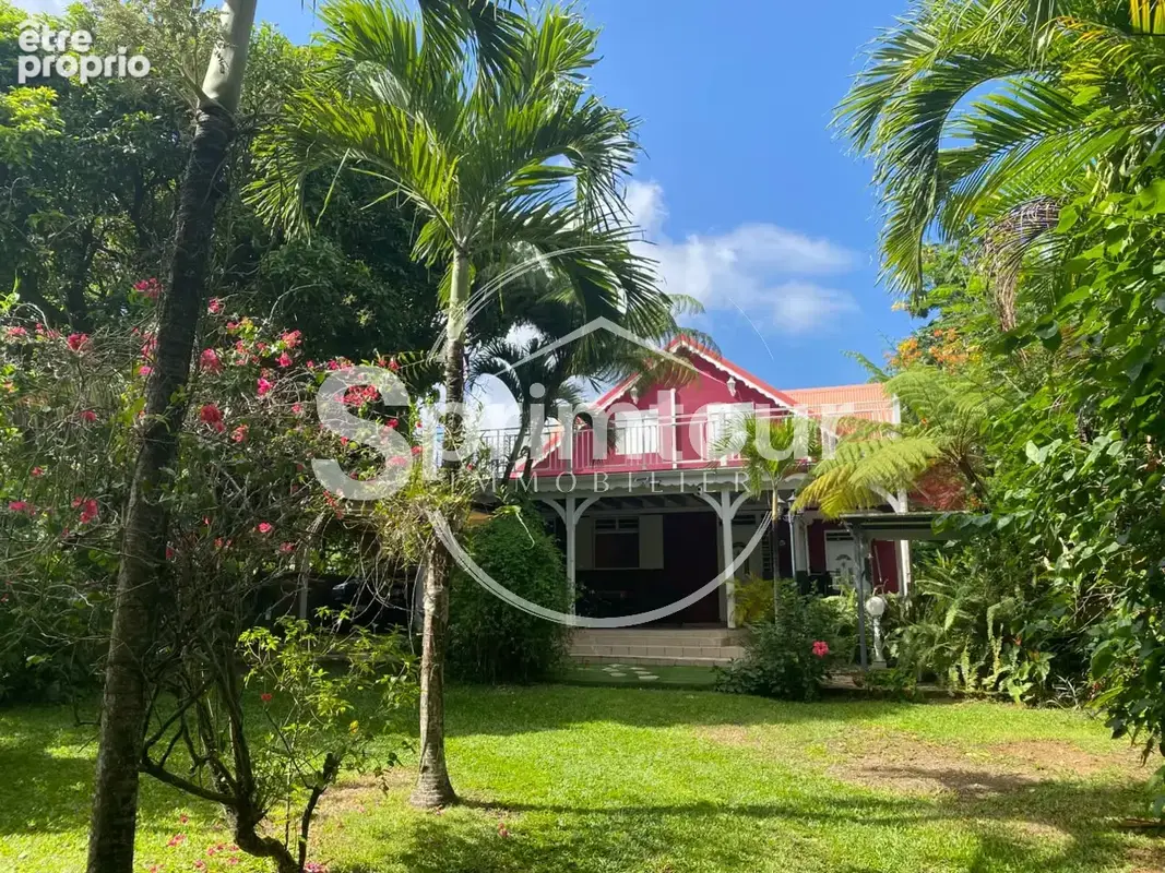 Photo Maison à Capesterre-Belle-Eau au prix de 385 000€