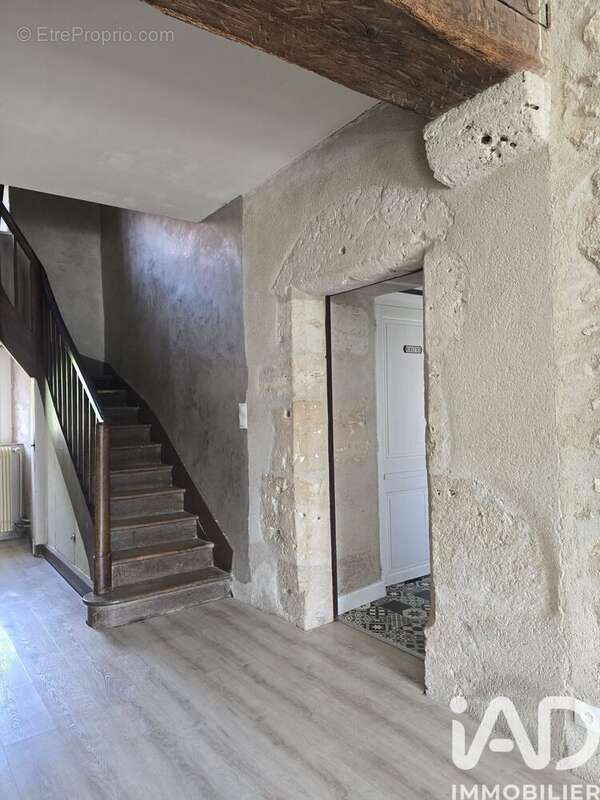 Maison 173 m² à Cellettes  - photo 7