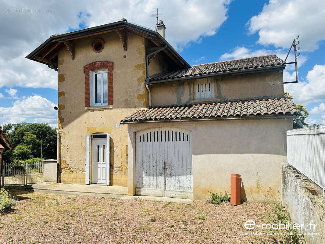 Maison 75 m² à Fleury-La-Montagne  - photo 2