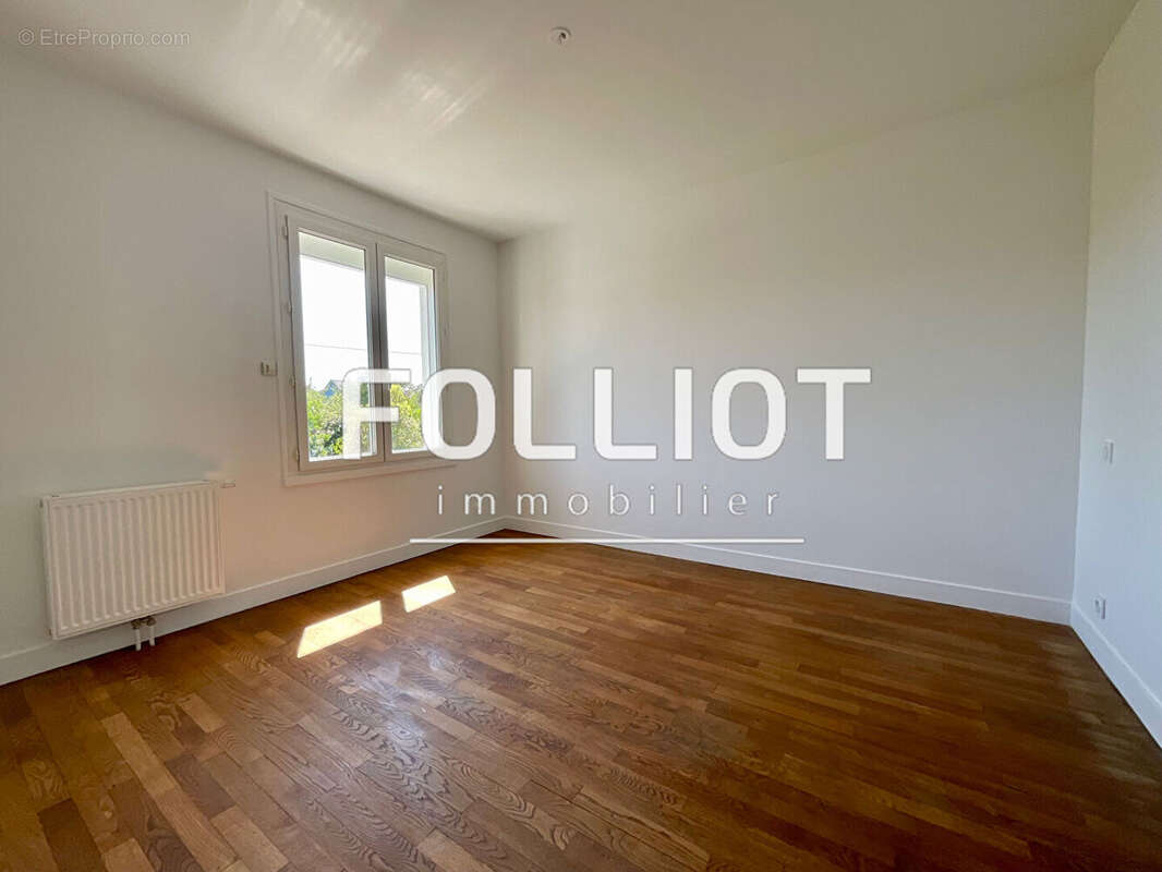 Maison à AGON-COUTAINVILLE