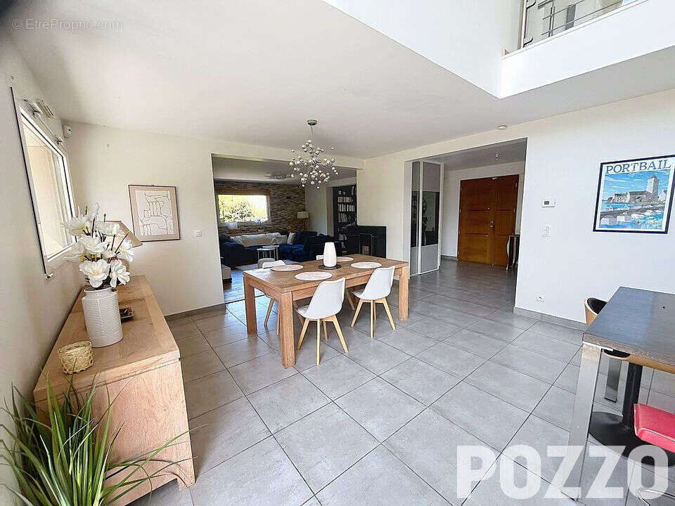 Maison contemporaine 198 m² -5 chambres -Vue Golf -Terrain 1400 m²-Saint-Lô - photo 9