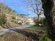 Maison à LE COLLET-DE-DEZE