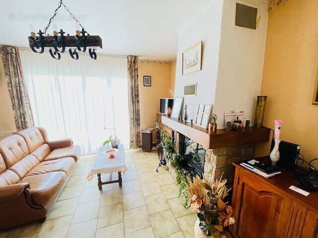 Maison à MONCHY-SAINT-ELOI