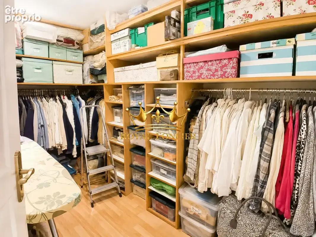 dressing (accès par chbr parentale)