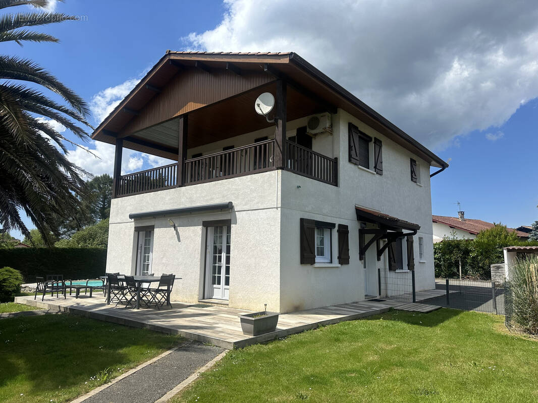 Maison à URT