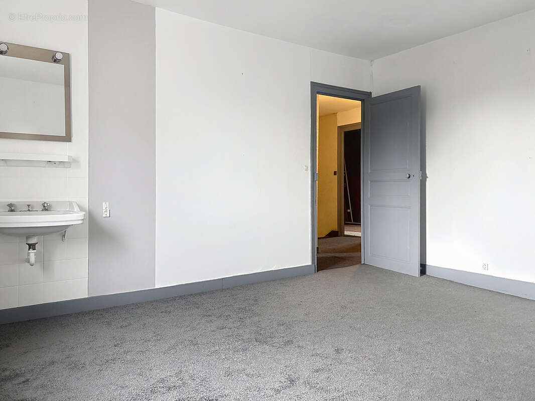 Maison à SAINT-HILAIRE-DU-HARCOUET