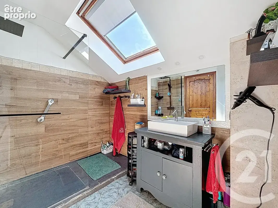 Maison 6 pièces 157 m² à vendre à Thyez (74300) - photo 12